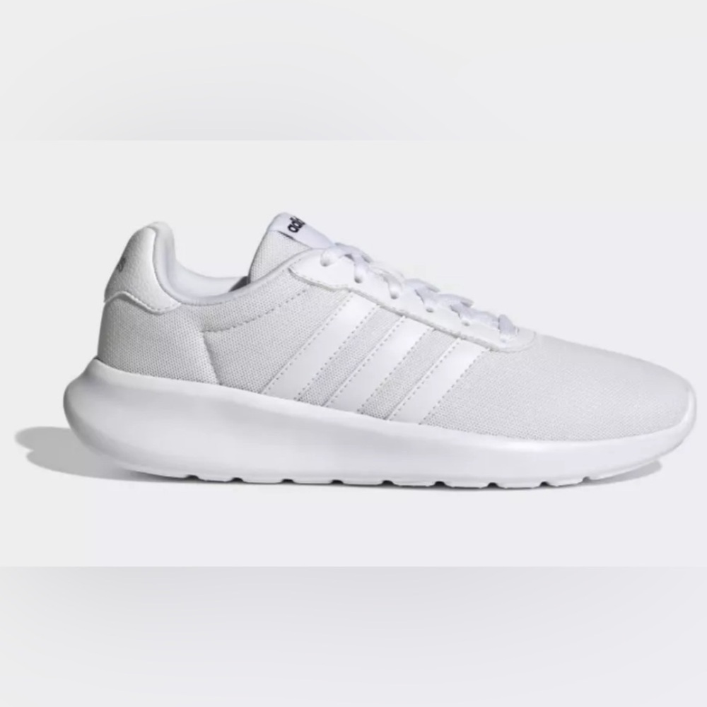 Adidas Women’s Running Shoe Size 7 Lightweight Athletic Casual Trainers NWT